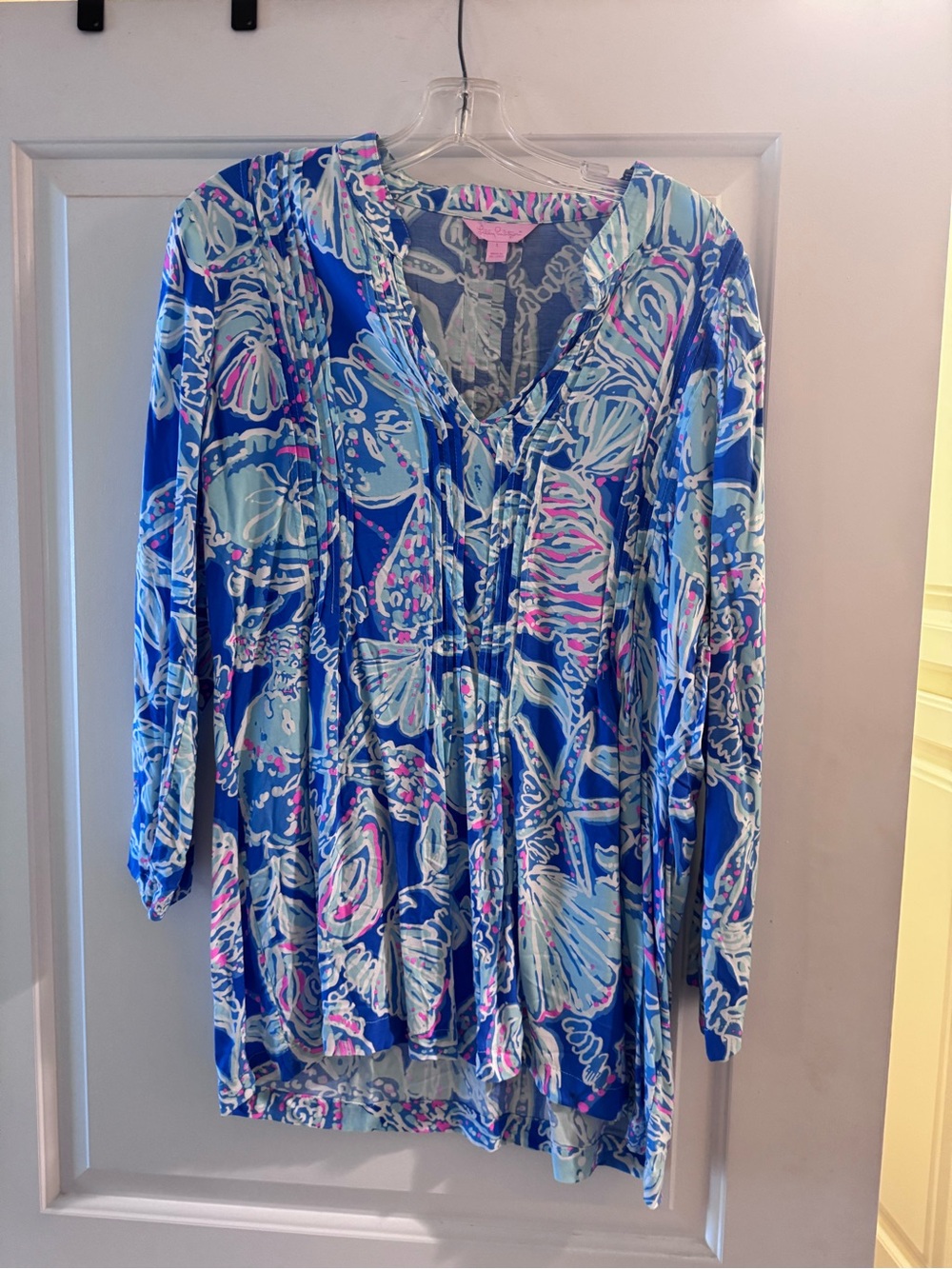 Lilly Pulitzer Blue & Pink Shell-Print V-Neck Tunic Large